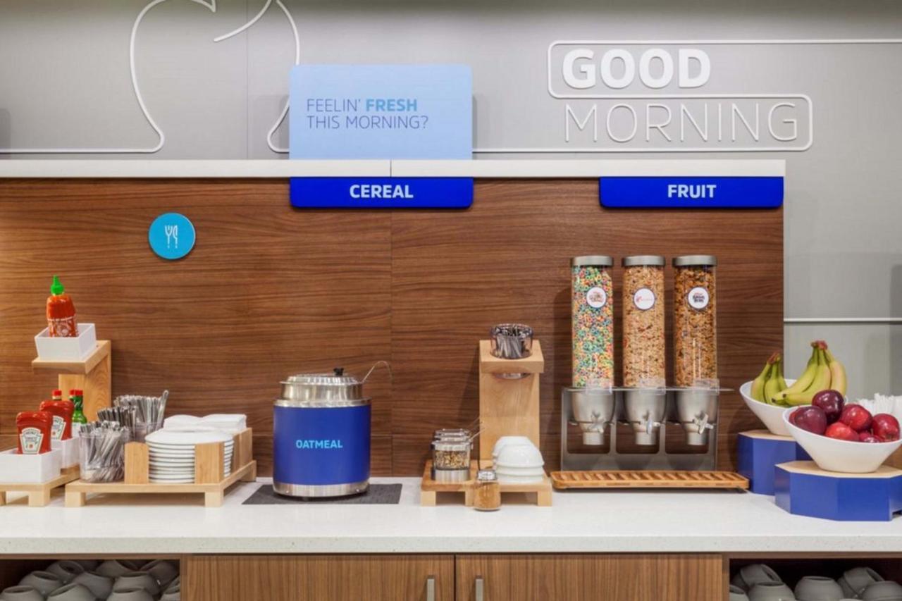 Holiday Inn Express Lynchburg By Ihg Екстер'єр фото