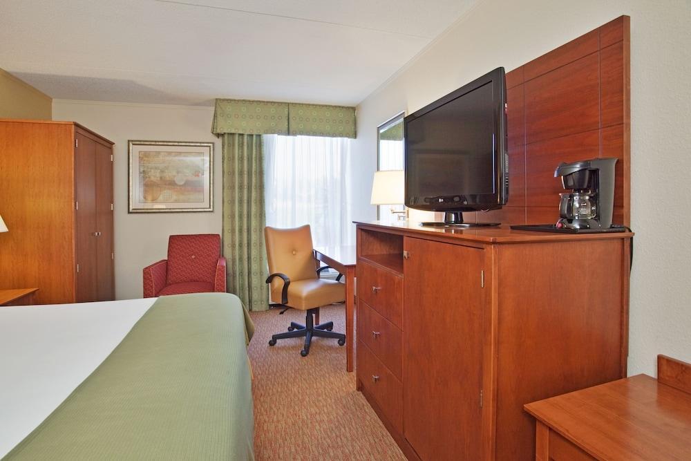 Holiday Inn Express Lynchburg By Ihg Екстер'єр фото