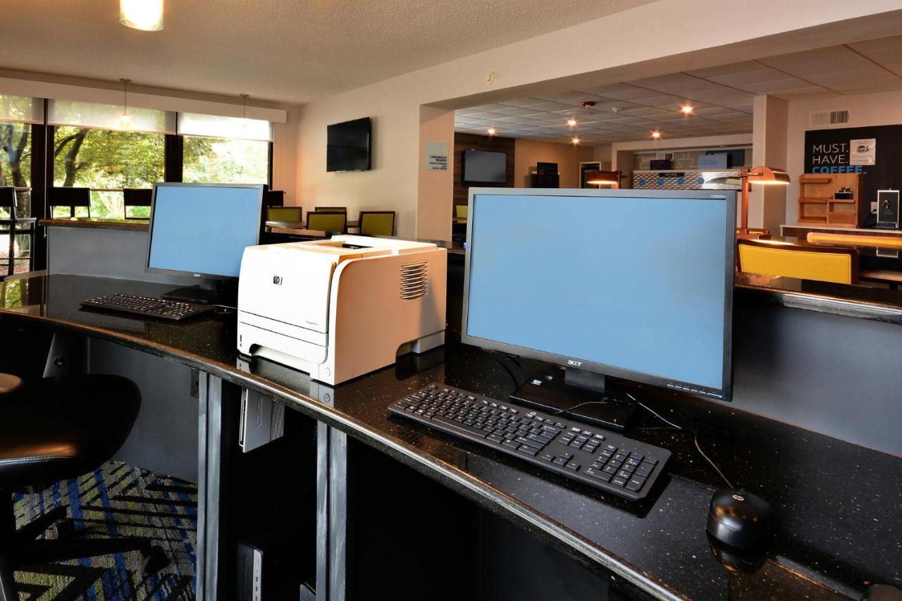 Holiday Inn Express Lynchburg By Ihg Екстер'єр фото