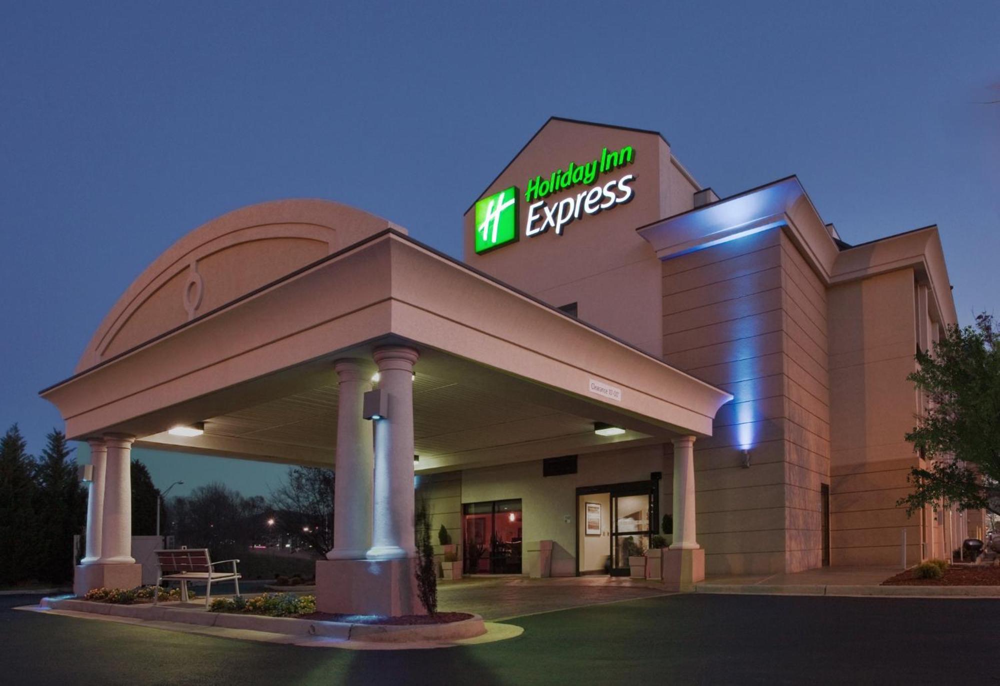 Holiday Inn Express Lynchburg By Ihg Екстер'єр фото